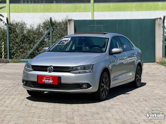 VOLKSWAGEN JETTA 2.0 COMFORTLINE FLEX 4P TIPTRONIC